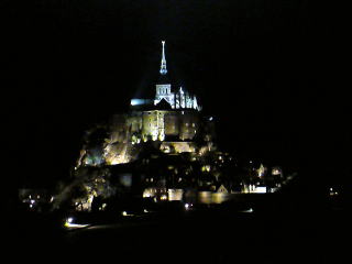 旅ニケーション フランス旅行 モン・サン・ミシェルライトアップ