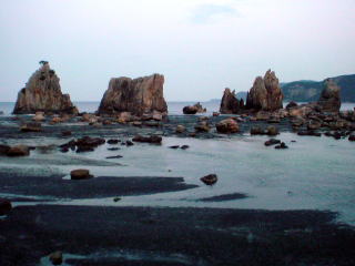 橋杭岩(旅ニケーション 熊野三山・熊野古道)