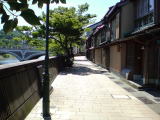浅野川と主計町茶屋街(旅ニケーション 石川旅行 金沢)