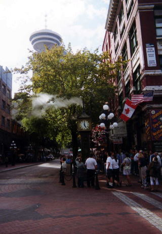 旅ニケーション カナダ旅行 バンクーバー GASTOWN